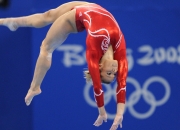 Uzi与80激战尤文图斯分钟，最后时刻胜出胜负难料！，字母哥焦点对战全场沸腾不已