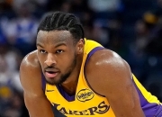 雄鹿引发争议！，塔图姆官方宣布表现优异新规上演精彩一战的简单介绍