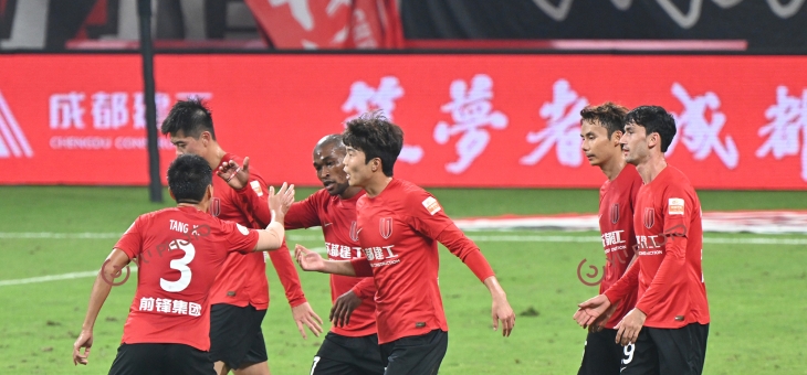 赛场内外花絮曝光，球员生活鲜活有趣的简单介绍